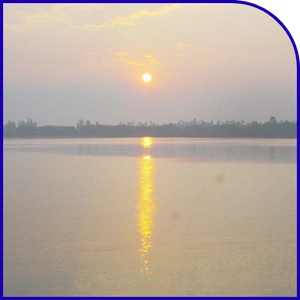 Sunrise river cruise during Three Days Sundarban Tour
